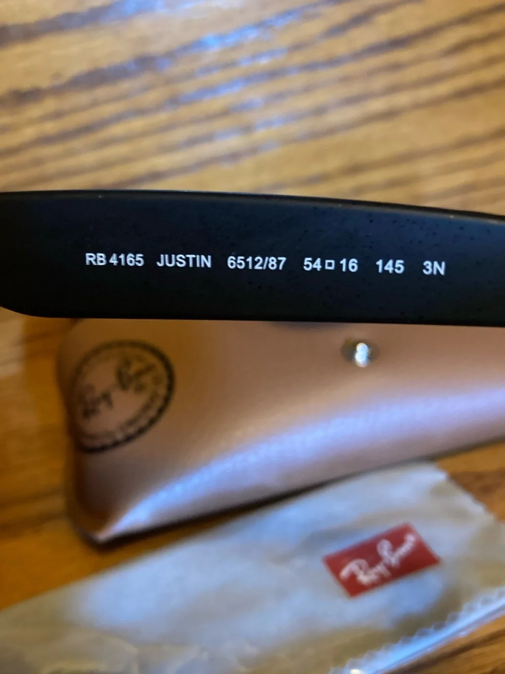 Ray Bans RB4165 Justin 6512/87 Gray/Black Lightly Used